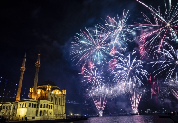 تدرس تركيا فرض حظر شامل على استخدام الألعاب النارية