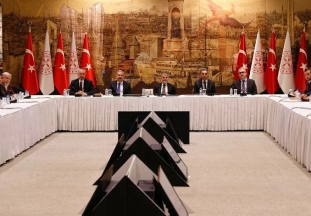 جانب من اجتماع وزير المالية مع ممثلي عن قطاع صناعة الأغذية فيي تركيا