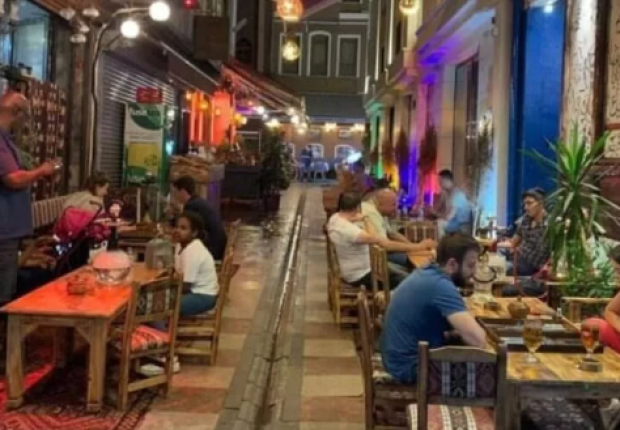 مقهى في اسطنبول