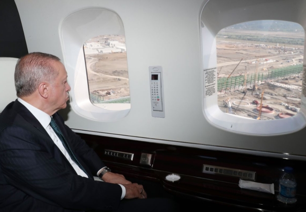 اردوغان يتابع حفل إنزال أول أنبوب بالبحر الأسود لنقل الغاز الطبيعي-الأناضول