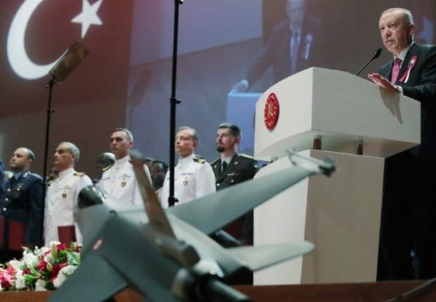 أردوغان يلقي كلمة في جامعة الدفاع الوطني العسكرية في اسطنبول