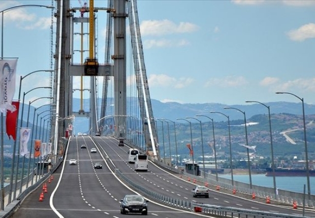 احد جسور اسطنبول