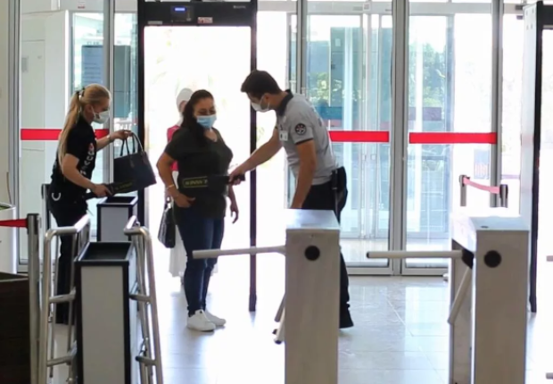 تركيب أنظمة أمنية على أبواب 24 مستشفى في تركيا