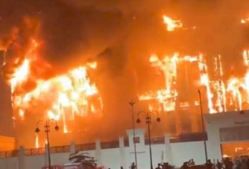 تسبب الحريق بمديرية الإسماعيلية بإصابة ما لا يقل عن 25 شخصاً