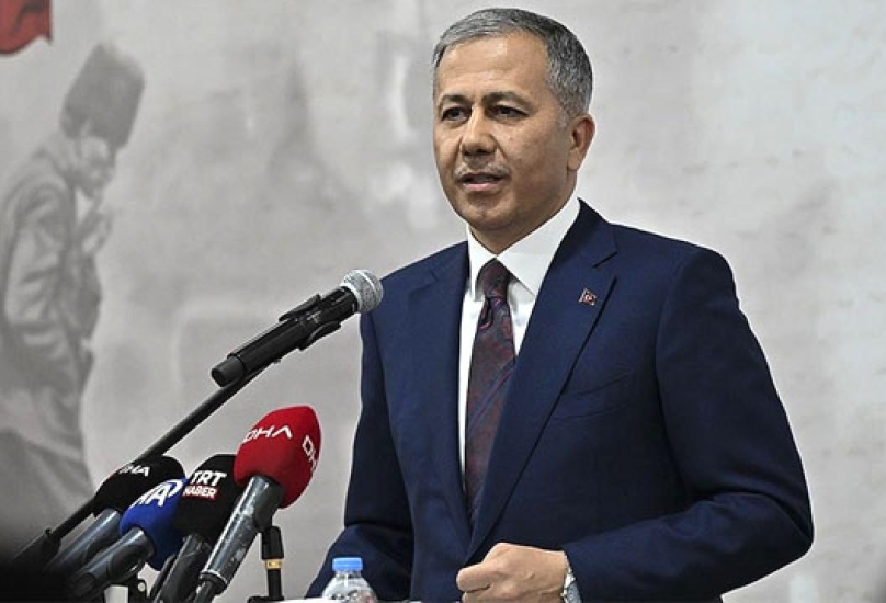 وزير الداخلية التركي علي يرلي كايا