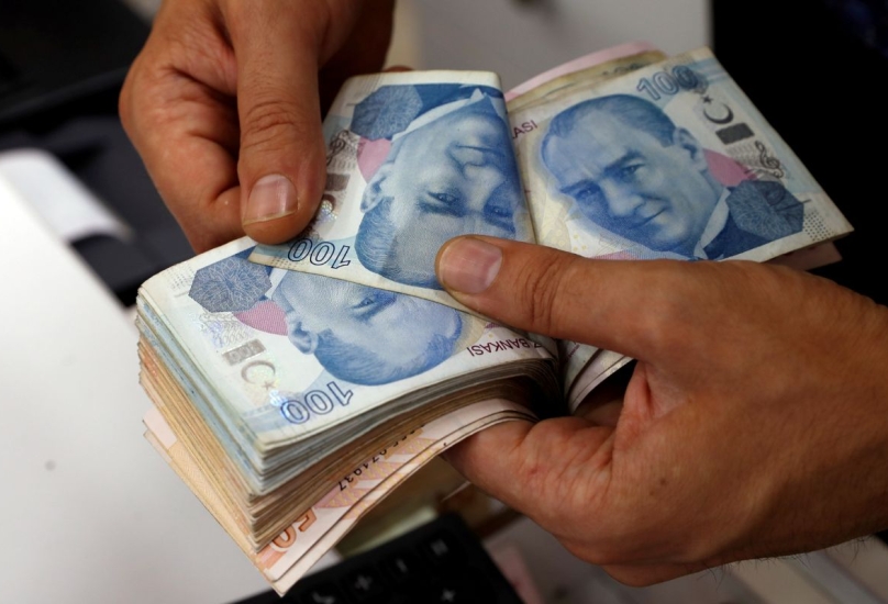 ارتفعت الليرة التركية بقوة أمام الدولار الأمريكي وسلة من العملات الأخرى - أرشيف