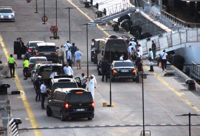 وصل شقيق أمير قطر برفقة 180 شخصًا لقضاء عطلة في بودروم