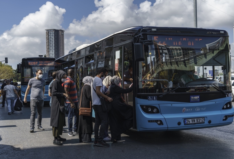 احتلت فرنسا المرتبة الأولى في صادرات الحافلات التركية