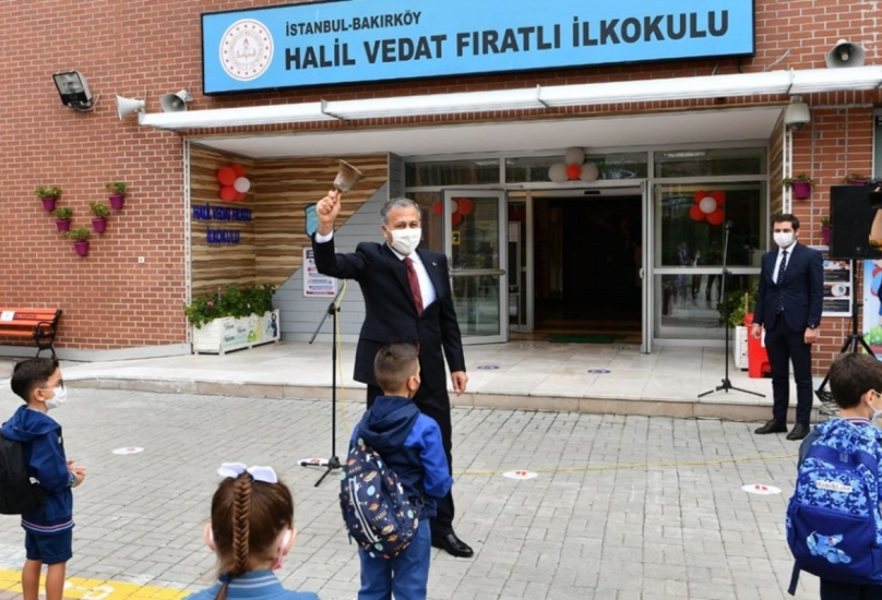 المدارس التركية فتحت أبوابها في جميع أنحاء البلاد