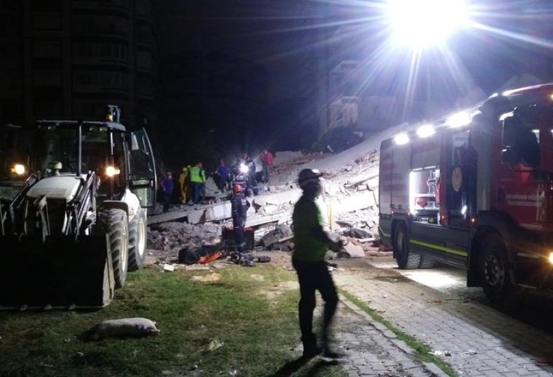 قُتل ما لا يقل عن 12 شخصًا في إزمير، ثالث أكبر مدينة في تركيا