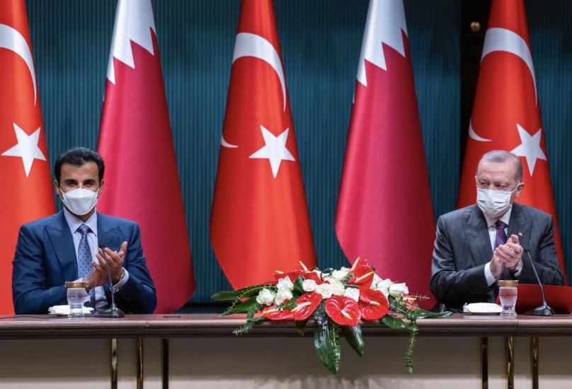جانب من مشاركة الرئيس أردوغان وأمير قطر في التوقيع على الاتفاقات المشتركة