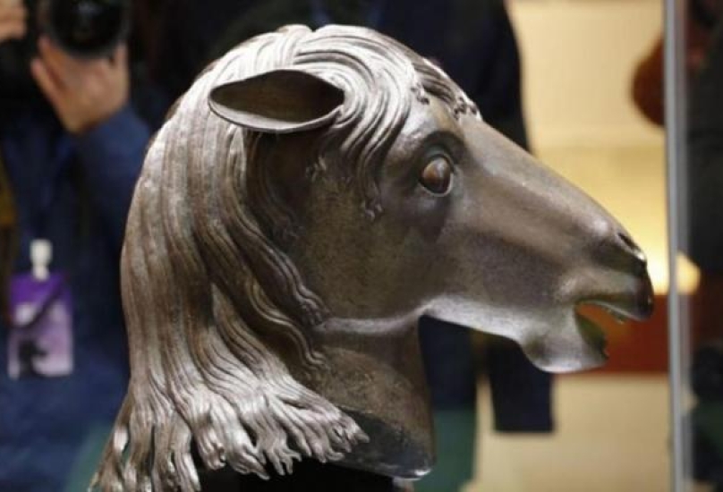 تمثال رأس حصان برونزي-(الكنز)