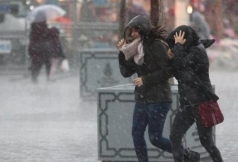 استمرار تساقط الثلوج في اسطنبول