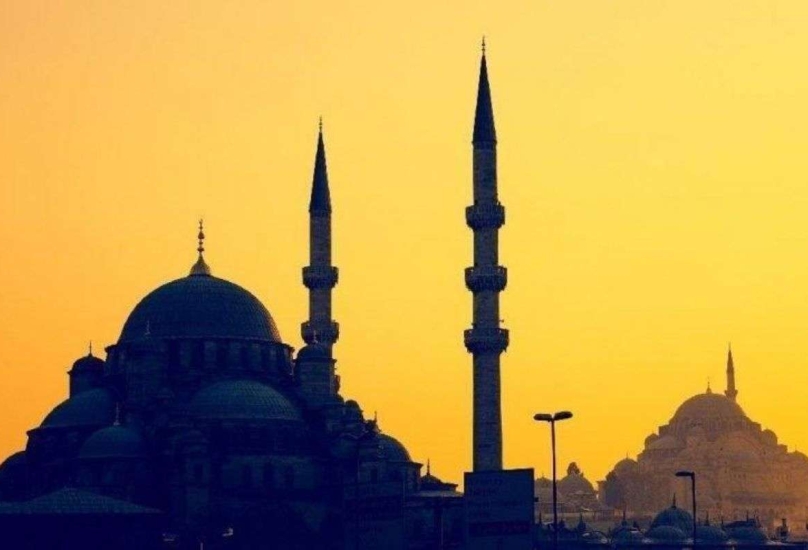 يحل رمضان هذا العام وقت تدابير مشددة في دول العالم الإسلامي