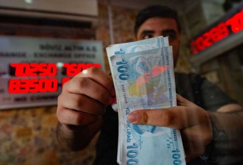 الليرة التركية تشهد انخفاضا مقابل العملات - أرشيف