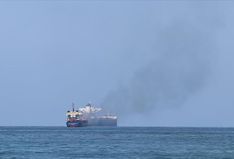 حريق في سفينة شحن قبالة سواحل إسكندرون التركية