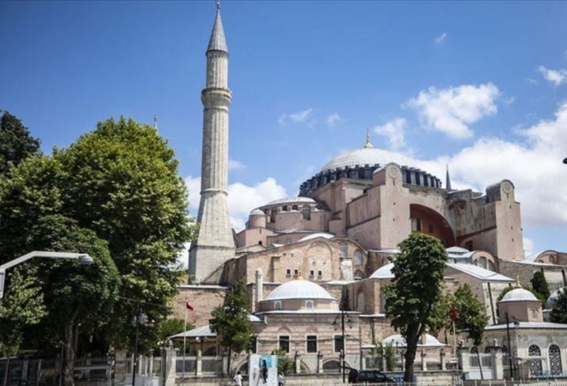 مسجد آيا صوفيا الكائن بمدينة إسطنبول