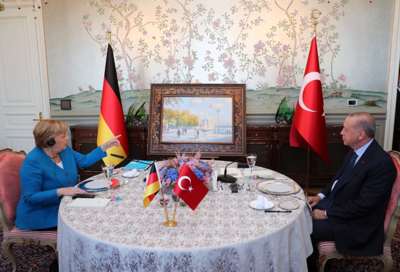 اردوغان يلتقي ميركل في اسطنبول-الأناضول