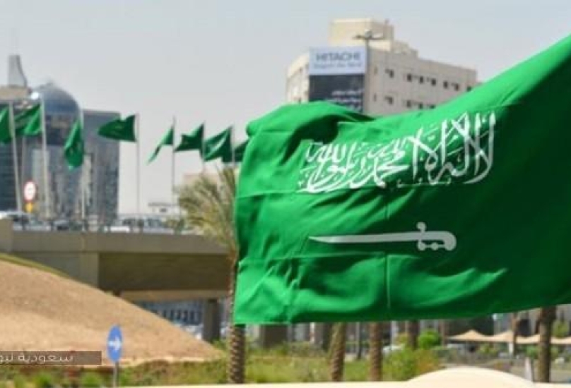 ضمت قائمة الأسماء التي مُنحت الجنسية السعودية، عددًا من الكفاءات في المجالات الدينية والتاريخية والطبية والتعليمية