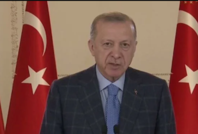 الرئيس اردوغان متحدثا عبر الفيديو كونفرس خلال الاعلان عن حزمة اقتصادية جديدة