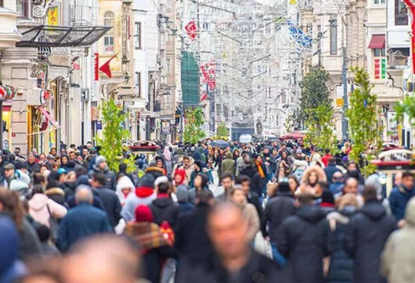 عدد سكان اسطنبول زاد بنحو 378 ألف شخص مقارنة بالعام السابق