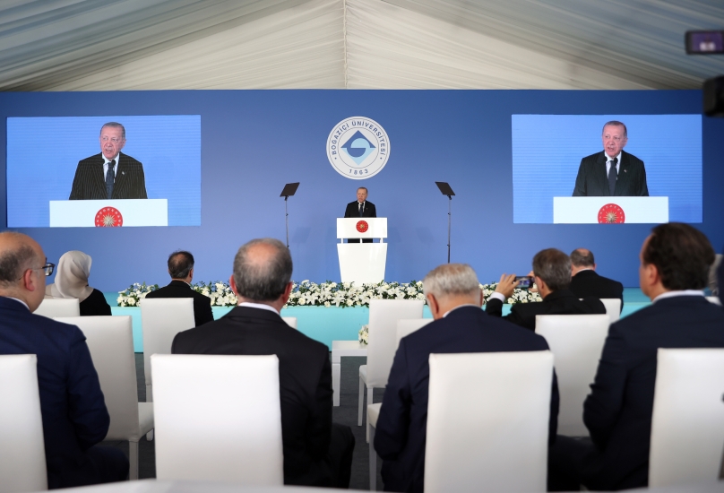 أردوغان يلقي كلمة بافتتاح مركز العلوم والتكنولوجيا والبحوث في جامعة بوغازيتشي بإسطنبول