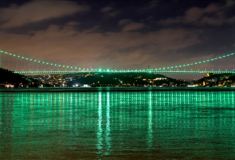 أحد جسور اسطنبول