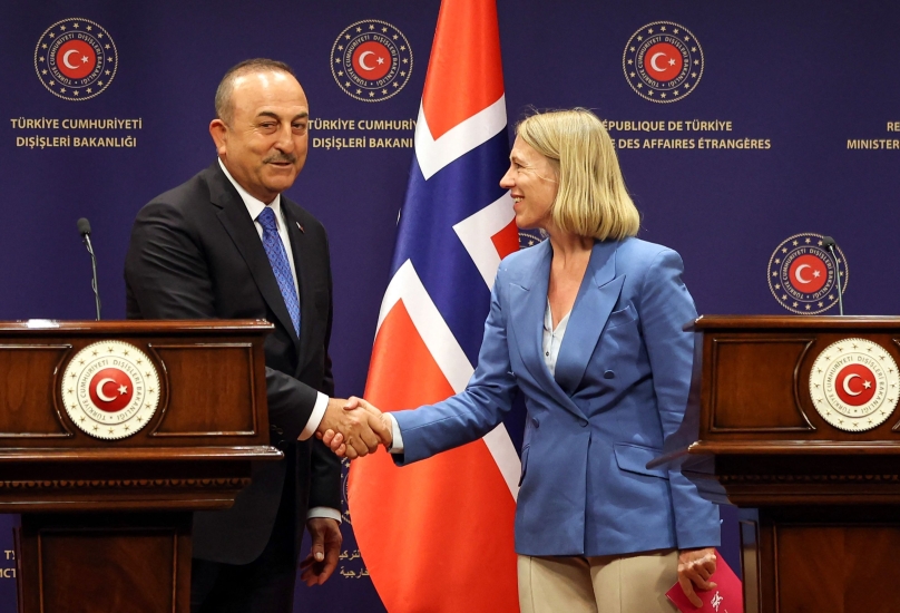 لقاء بين وزير الخارجية التركي ونظيرته النرويجية