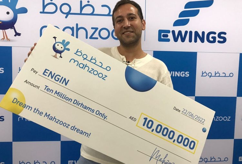 المهندس التركي يفوز بعشر ملايين درهم إماراتي في مسابقة محظوظ