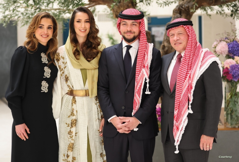 ولي العهد برفقة خطيبته مع العاهل الأردني الملك عبد الله الثاني والملكة رانيا العبدالله