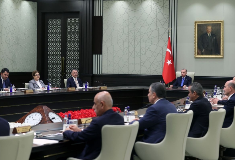 مجلس الوزراء التركي برئاسة أردوغان خلال اجتماعه في أنقرة، 23 أغسطس 2022