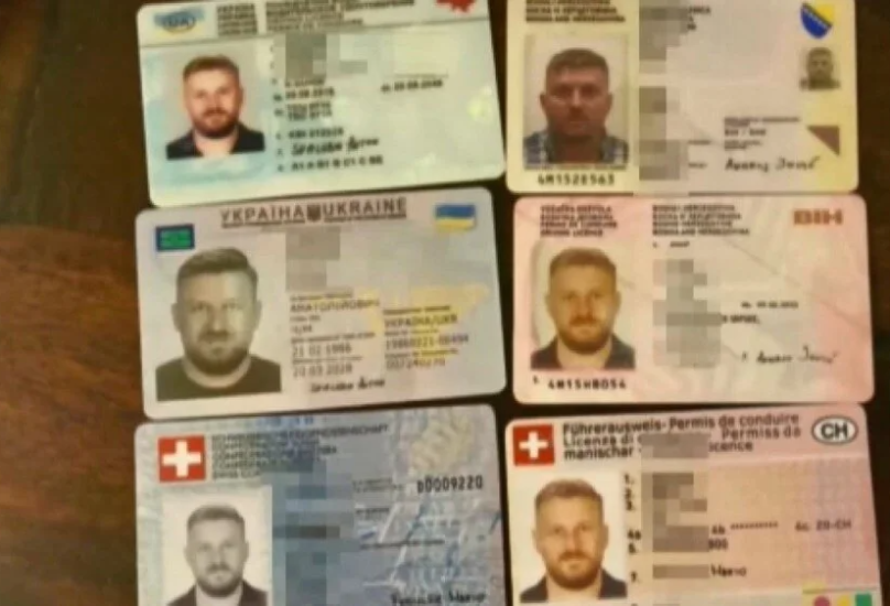 الأمن التركي يضبط 11 بطاقة هوية و6 جوازات سفر مزورة وسلاحين استخدمها القتلة