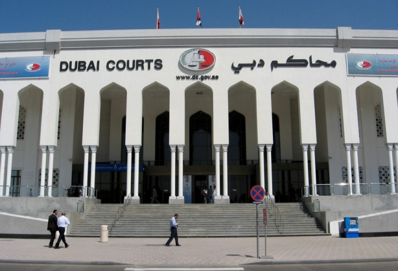 محكمة في دبي تقضي بسجن مدير مالي اختلس أموالا