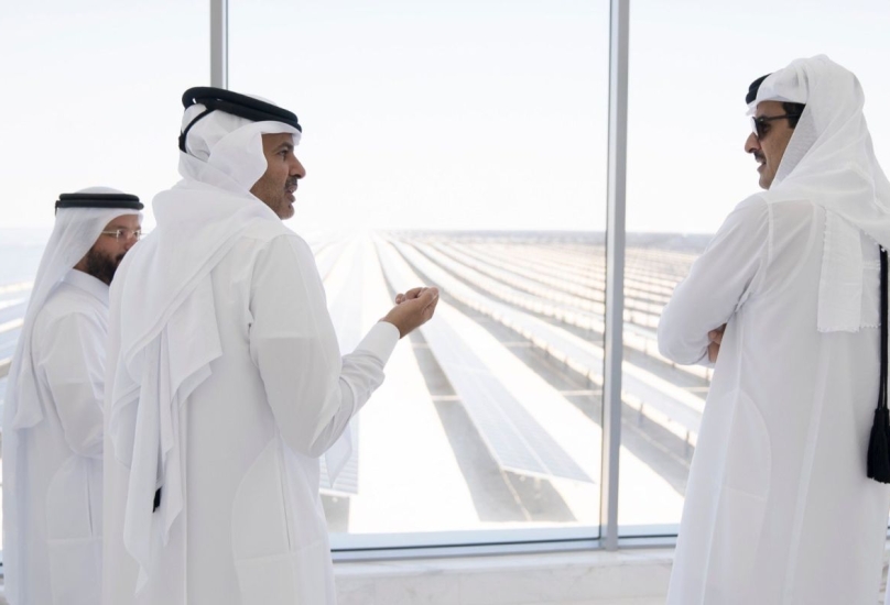 أمير قطر يشارك في افتتاح محطة الطاقة الشمسية-الأناضول