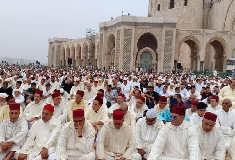 صلاة الاستسقاء في مسجد الحسن الثاني في الدار البيضاء