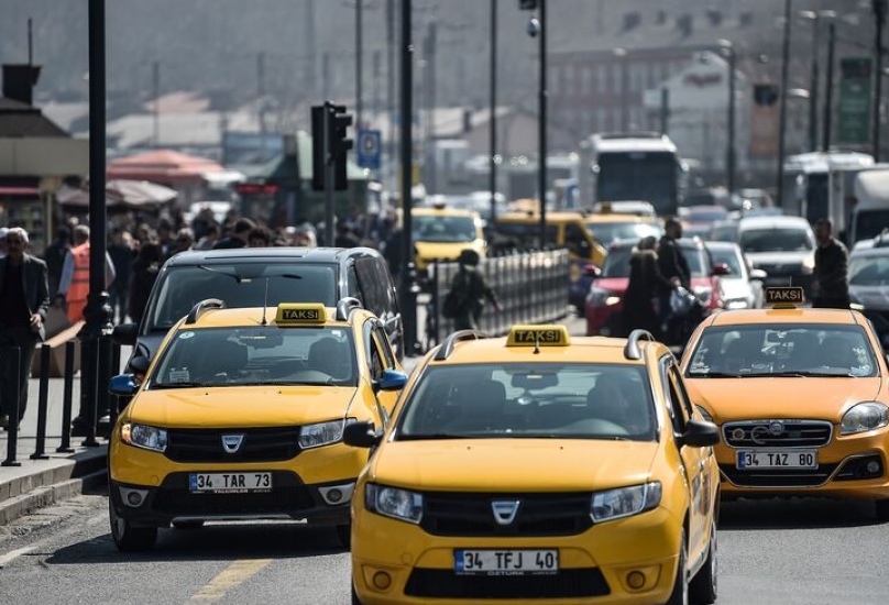 السياح الخليجيون كبش فداء لنقص سيارات الأجرة في إسطنبول