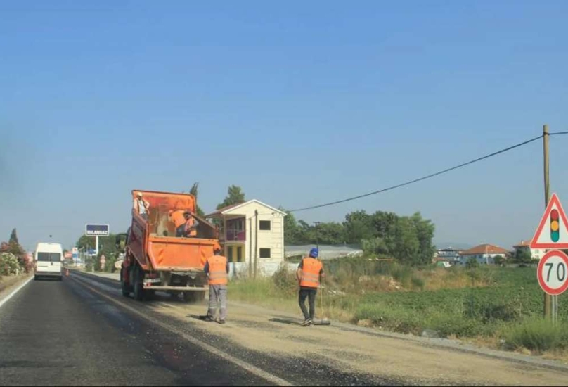 ذوبان الاسفلت في مدينة ايدين التركية