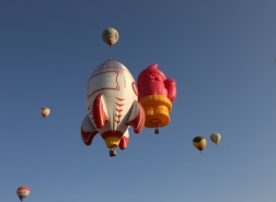 صور.. انطلاق مهرجان المناطيد الدولي في كبادوكيا التركية