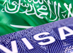 السعودية تمدّد تأشيرات الأوكرانيين مجانا