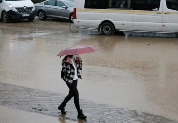 من المتوقع هطول أمطار محلية وعواصف رعدية في عموم المحافظة