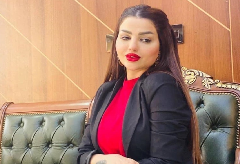 الفنانة العراقية إسراء العبيدي