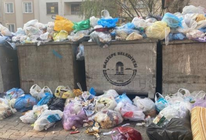 عمال 6 بلديات أضربوا عن العمل للمطالبة بزيادة الأجور