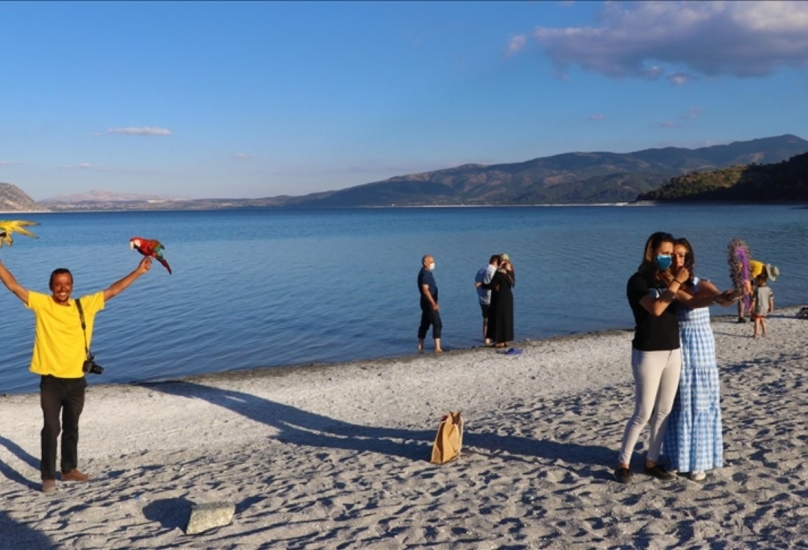 سياح في جزر الأميرات-صورة أرشيفية