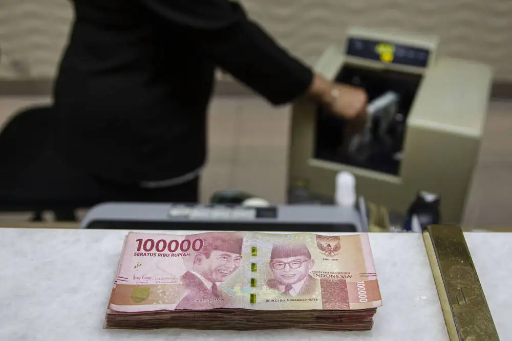 Nilai Tukar Rupiah dan Dampaknya terhadap Dunia Usaha Lokal