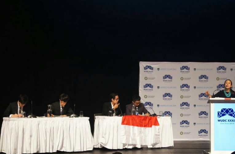 National Debates: The Issues Dividing a Country – Stories, Blunders, and Real Talk From the Heart