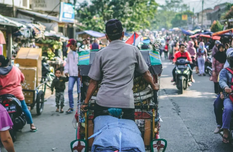 Ketimpangan Pasar: Waspadai Dominasi Tak Seimbang!