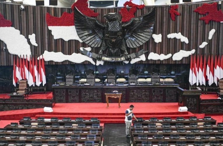 Constitutional Reform: Is It Time to Rethink the 1945 Charter? Real Talk for Changing Indonesia