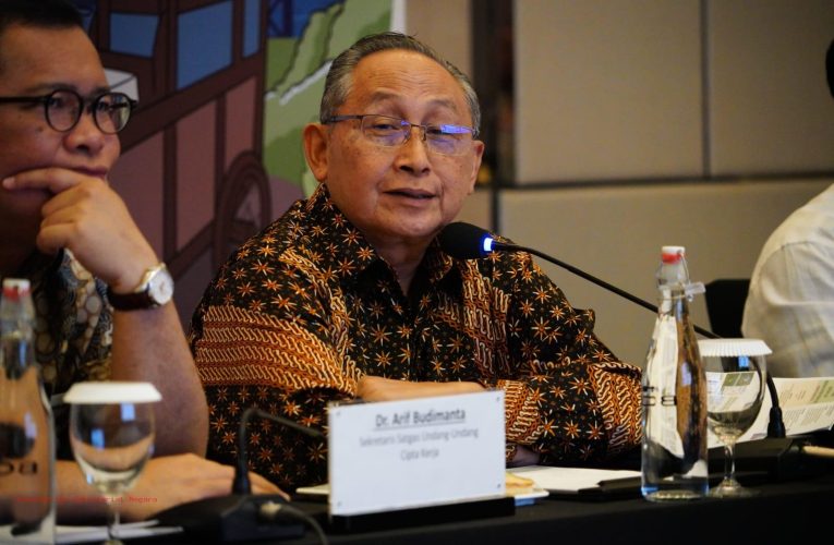 Undang-Undang Ekonomi: Politik dan Kepentingan Finansial