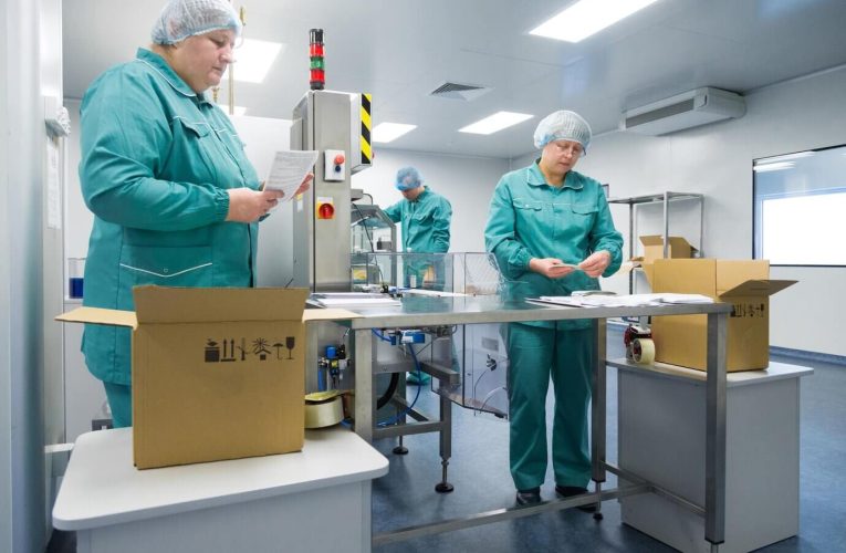 Produksi Barang Konsumsi: Strategi, Tren, dan Dampaknya pada Ekonomi Modern