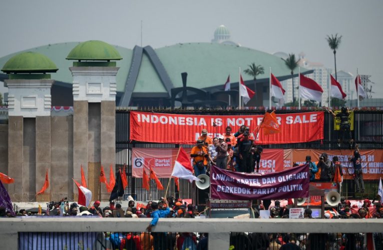 Political Transition: Shifts in Governance in Indonesia and What They Mean for Everyday Life